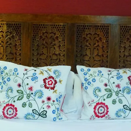 Bed & Breakfast Charm